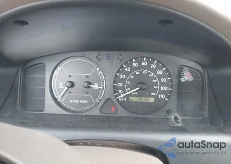 2000 Chevrolet Geo Prizm Lsi from USA, damaged, VIN 1Y1SK5285YZ420326